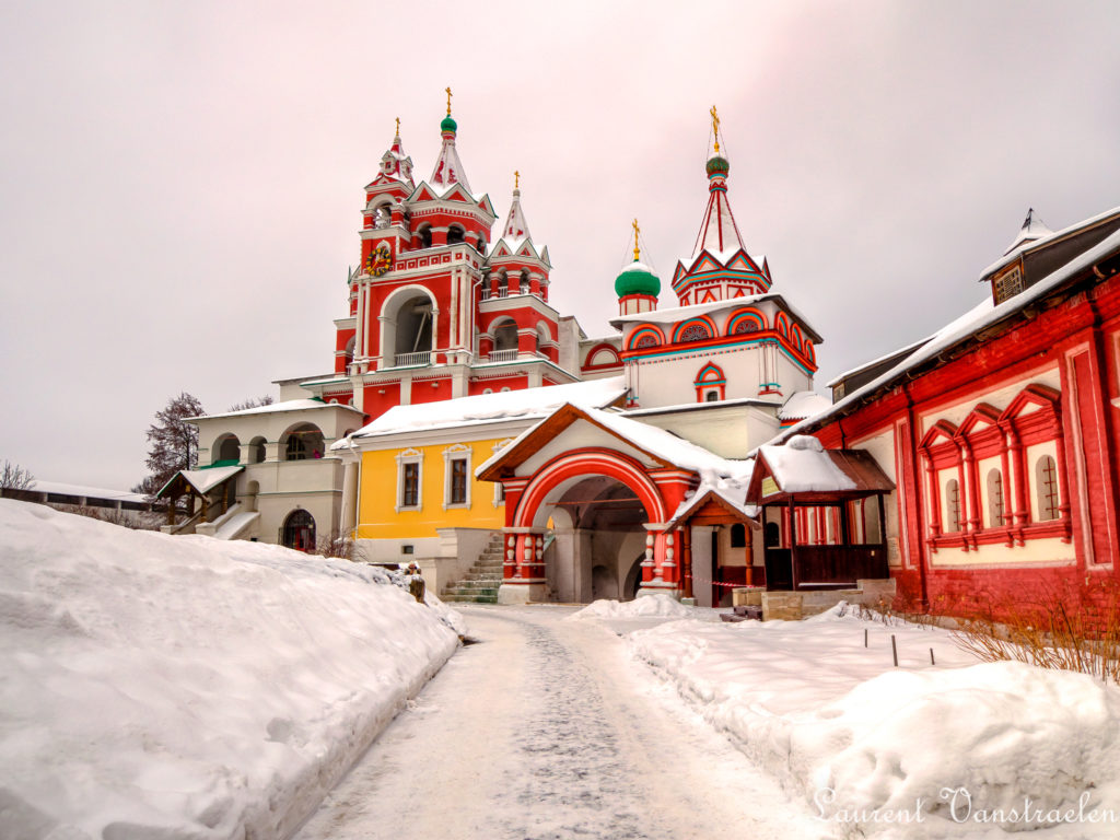 Entrance and Belfry of the Savvino-Storozhevsky Monastery in winter
